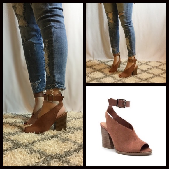 1 LEFT CLEARANCE-NO OFFERS‼️ Diana Buckled Bootie - Picture 3 of 4